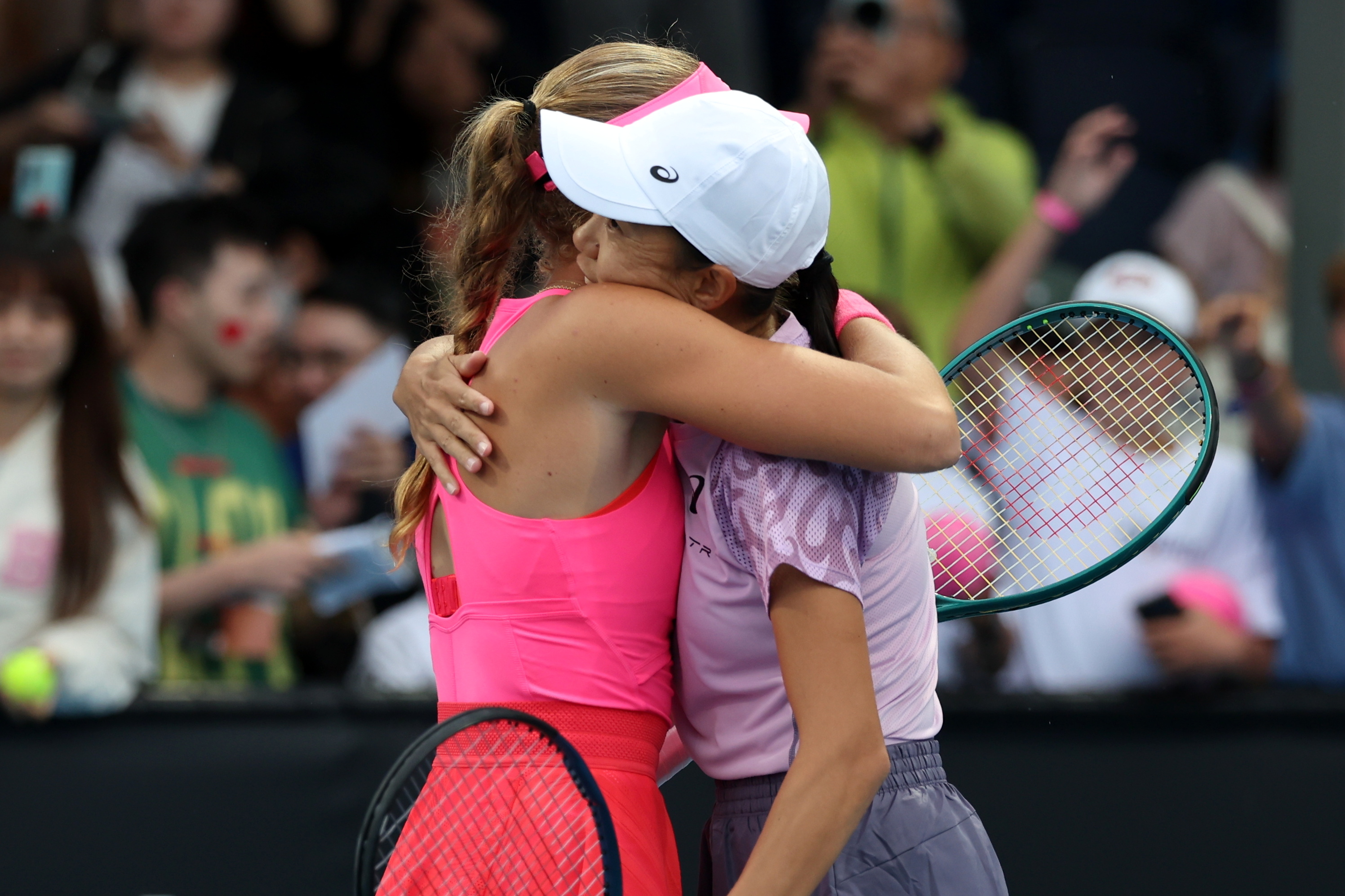 拉沃尔杯险胜澳网,西西帕斯惊艳四座 拉沃尔杯险胜澳网,西西帕斯惊艳四座