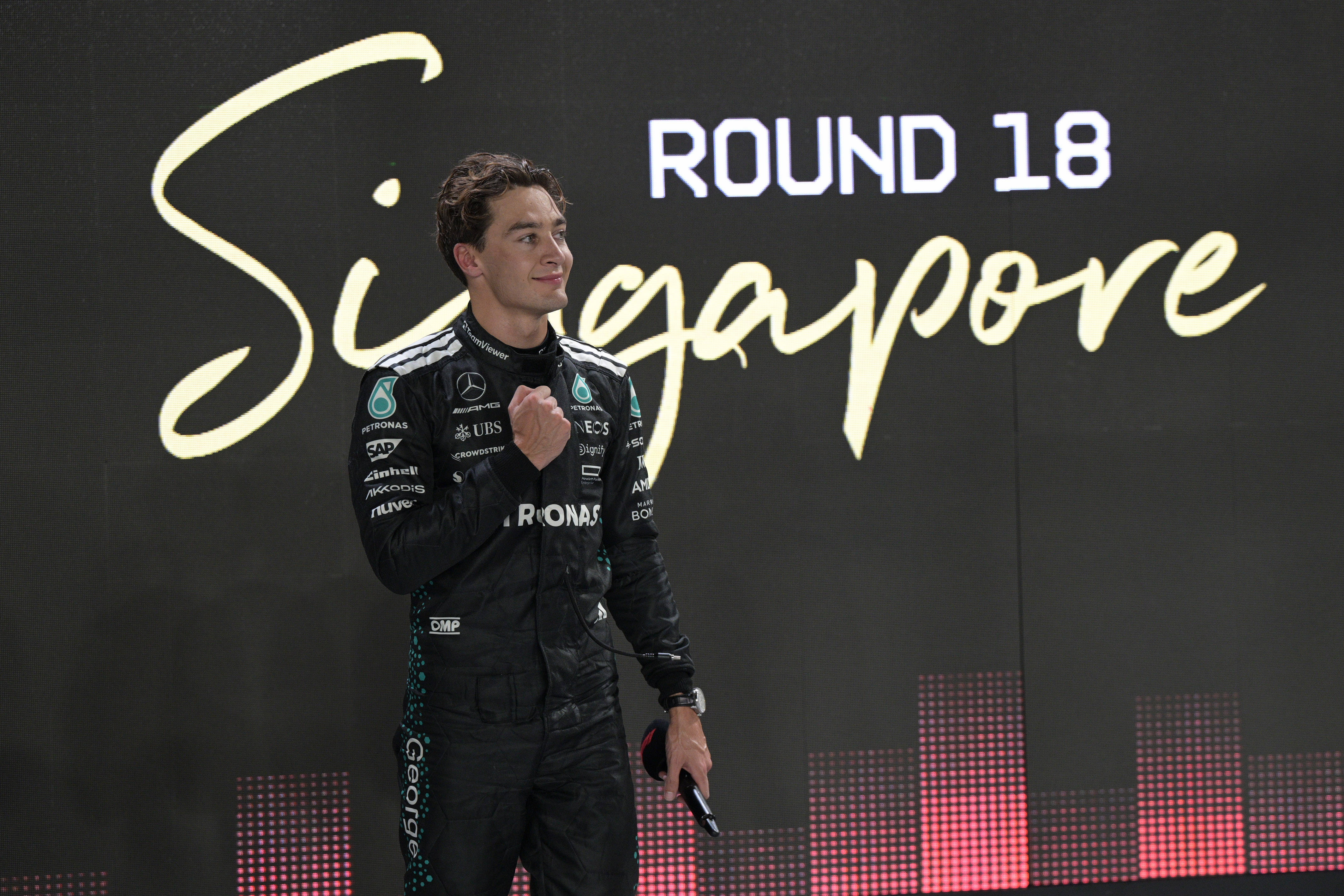 红牛车队绝杀梅赛德斯，拉塞尔扛起全队