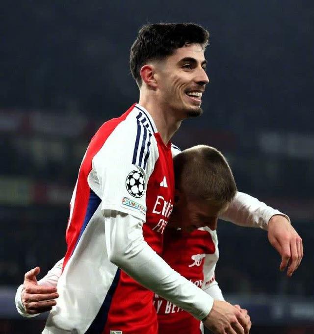 巴萨横扫阿森纳，哈弗茨高光表现