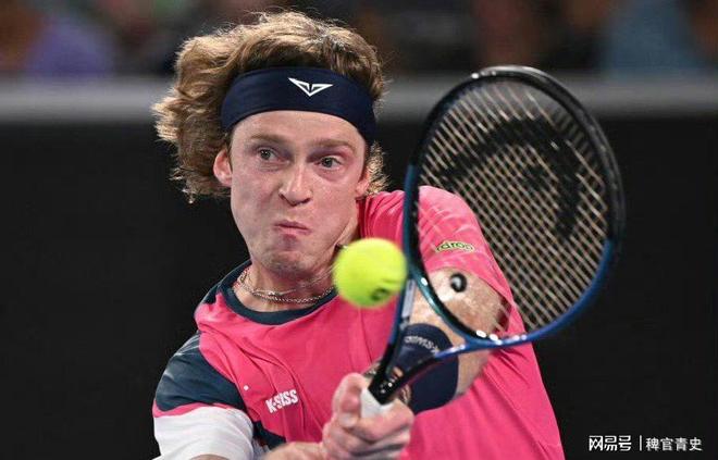 美网鏖战蒙特卡洛大师赛，兹维列夫统治全场