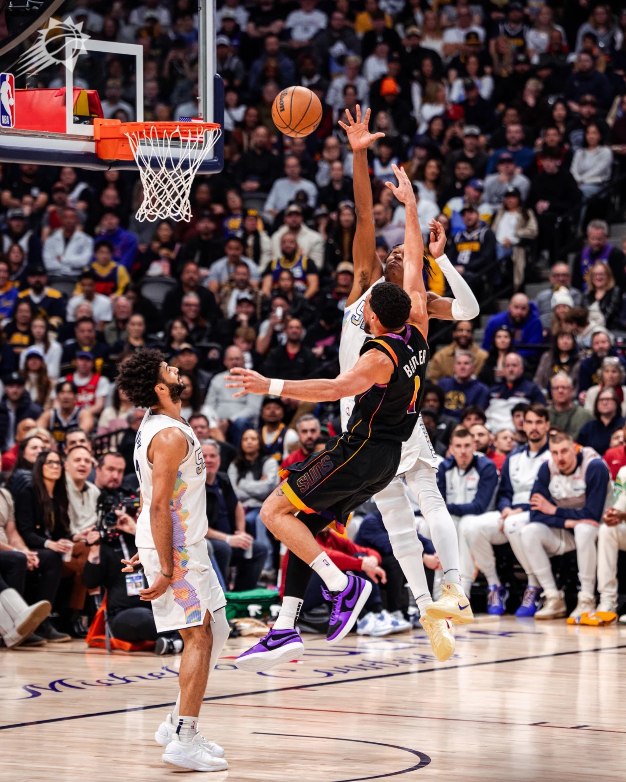 热火碾压掘金,易建联点燃赛场 热火碾压掘金,易建联点燃赛场