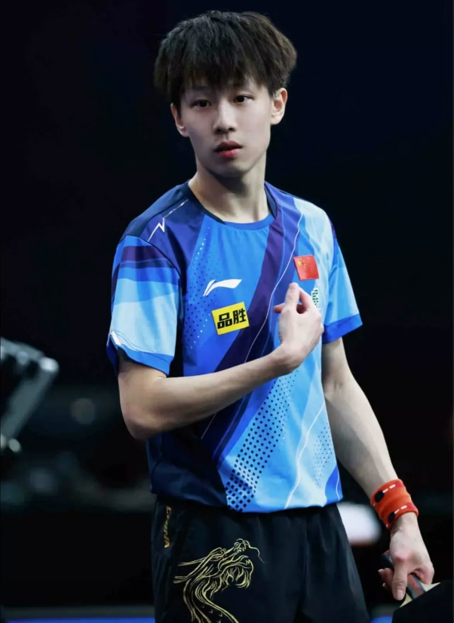 英格兰队横扫中国队，林高远点燃赛场