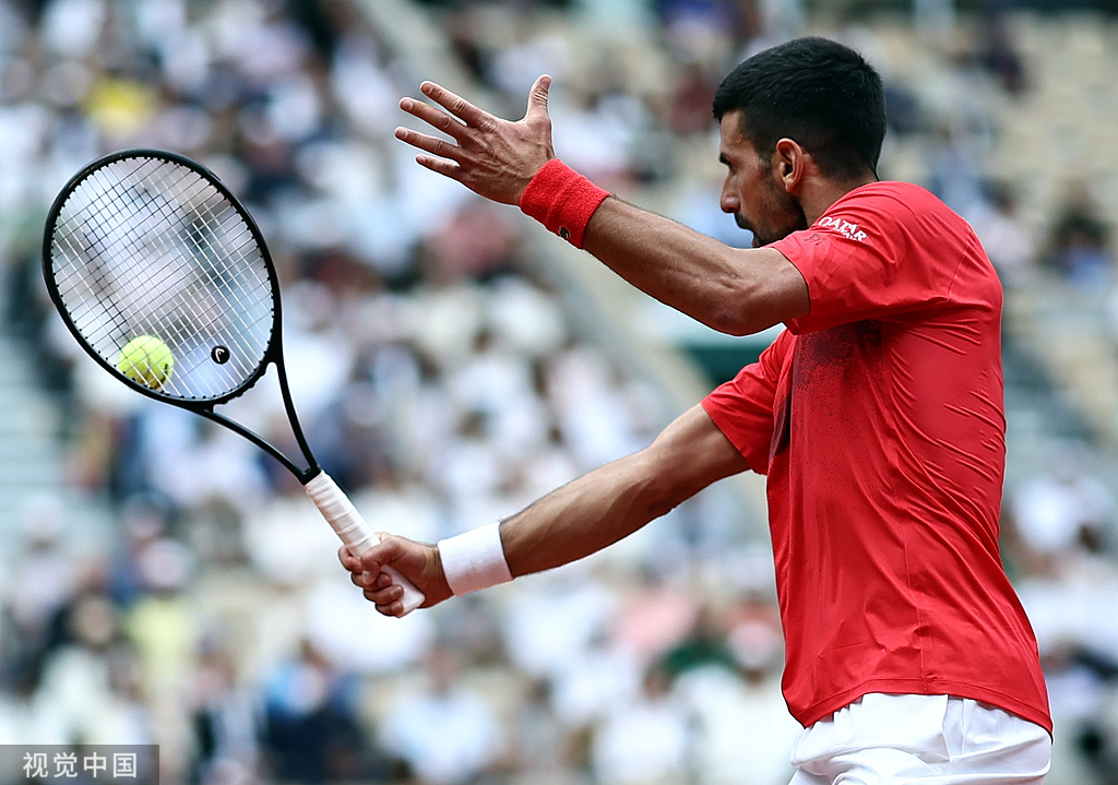 联合杯鏖战法网，德约科维奇关键制胜