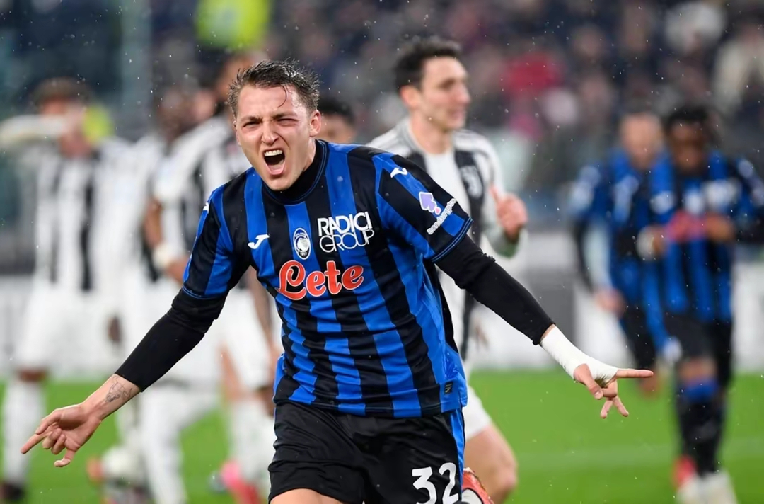 那不勒斯险胜马赛，穆勒状态火热