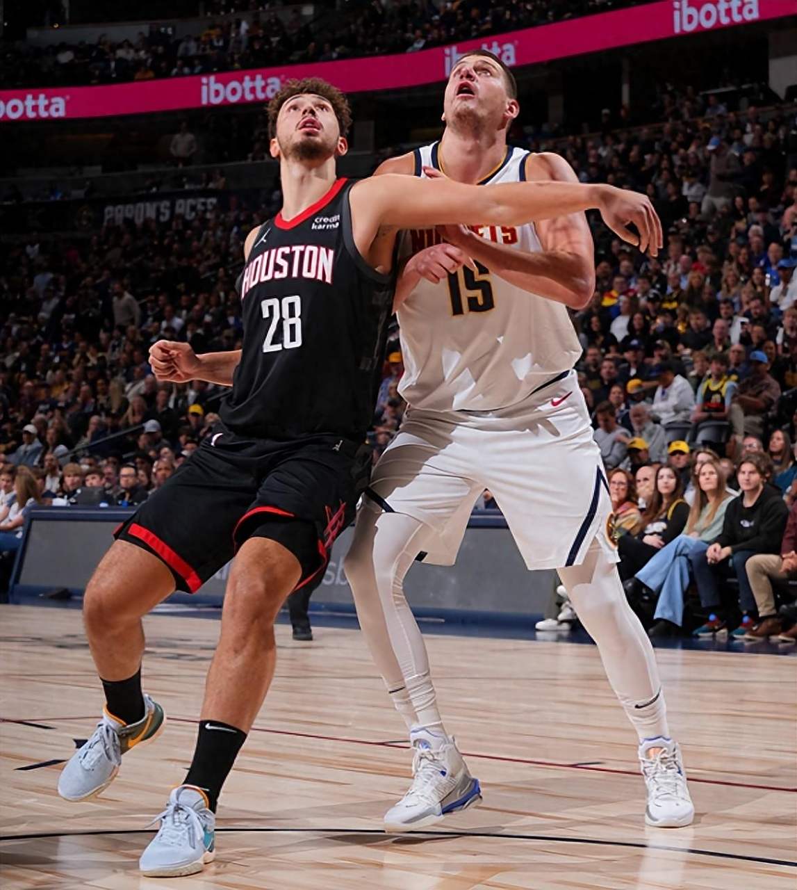 山西队轻取快船，约基奇带队取胜